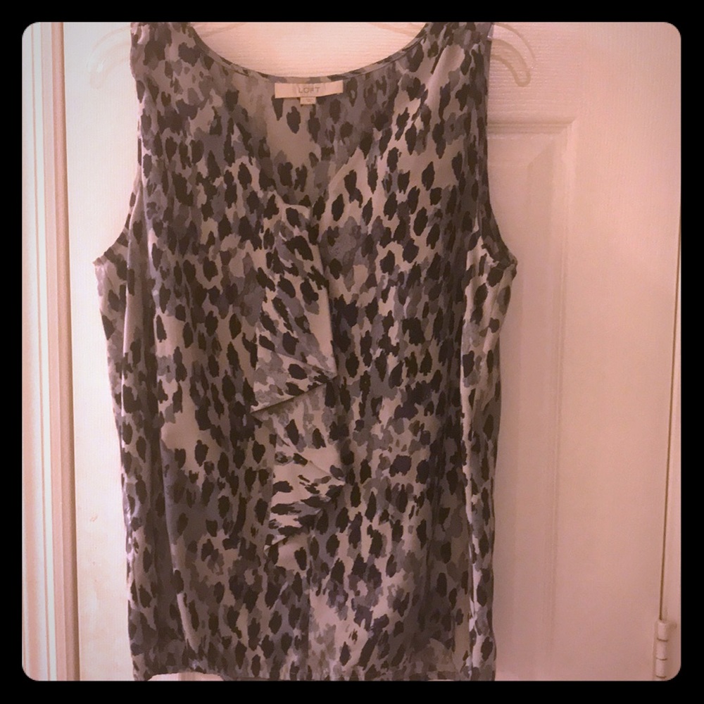 Ruffle top Loft size L